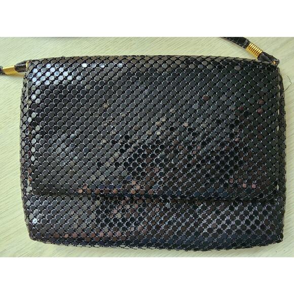 PURSE-HANDBAG-CLUTCH-Black Mesh-Shoulder Strap-Snap Closure-Shiny - Picture 8 of 11